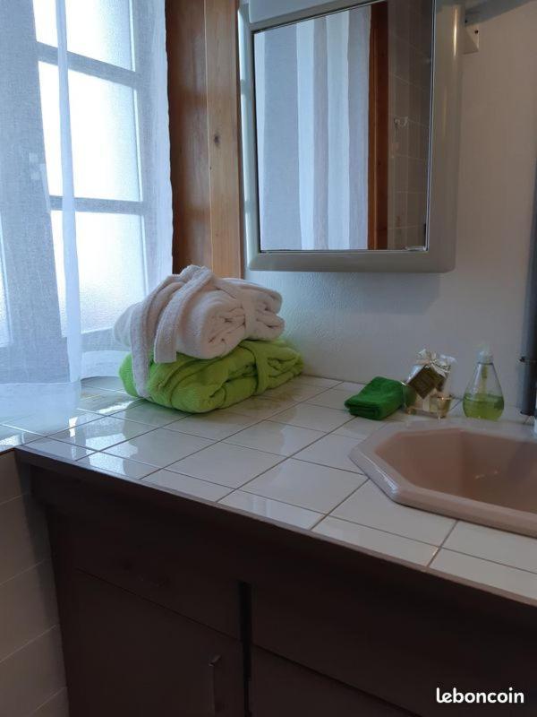 Gite La Petite Maison Horlogere Et Jacuzzi , Raquettes Les Fontenelles Exterior foto